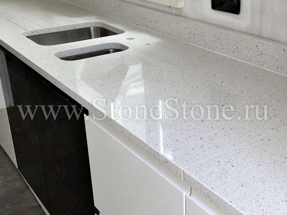 ���������� �� ������ ������ � ����� ������� Caesarstone 6600 Nougat